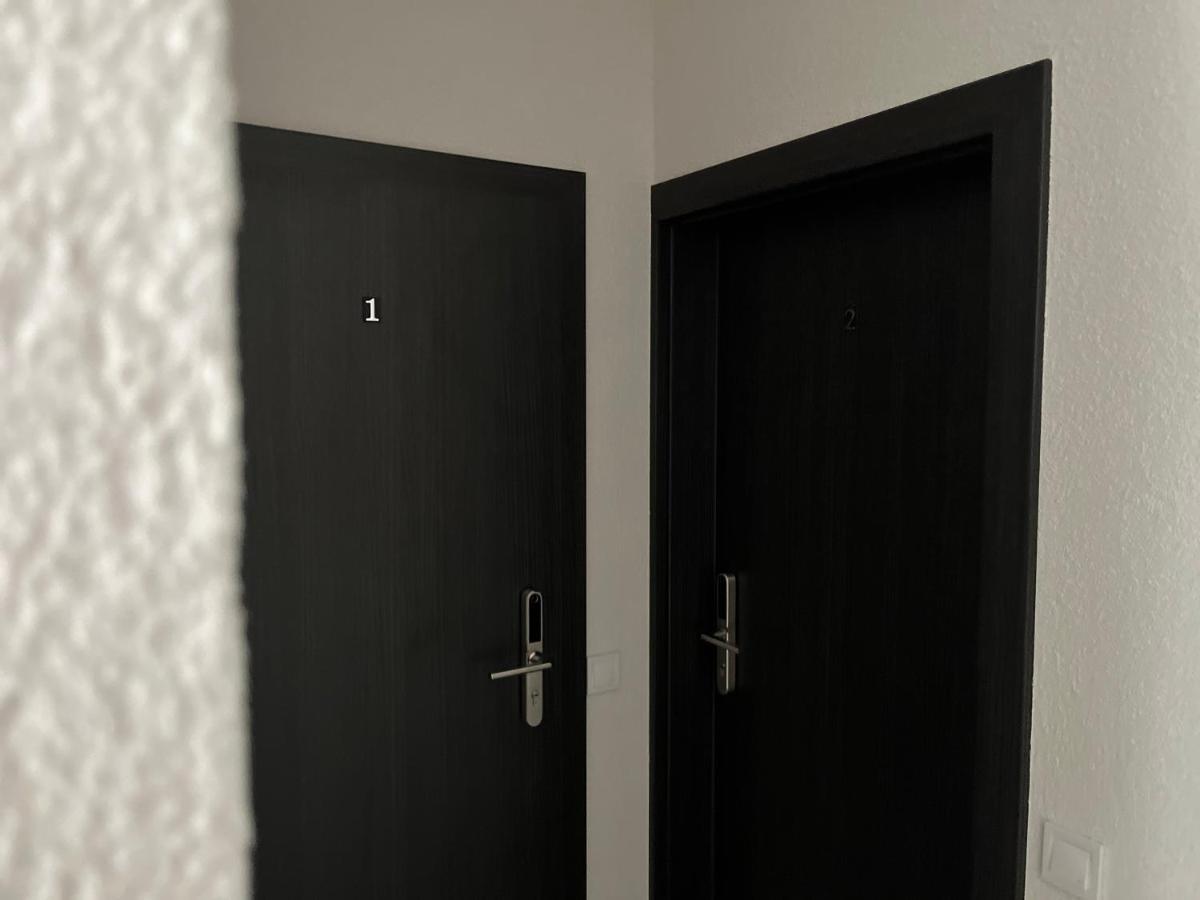 Luxuria Modern Apartments - Self Check-In Šiauliai Exterior foto